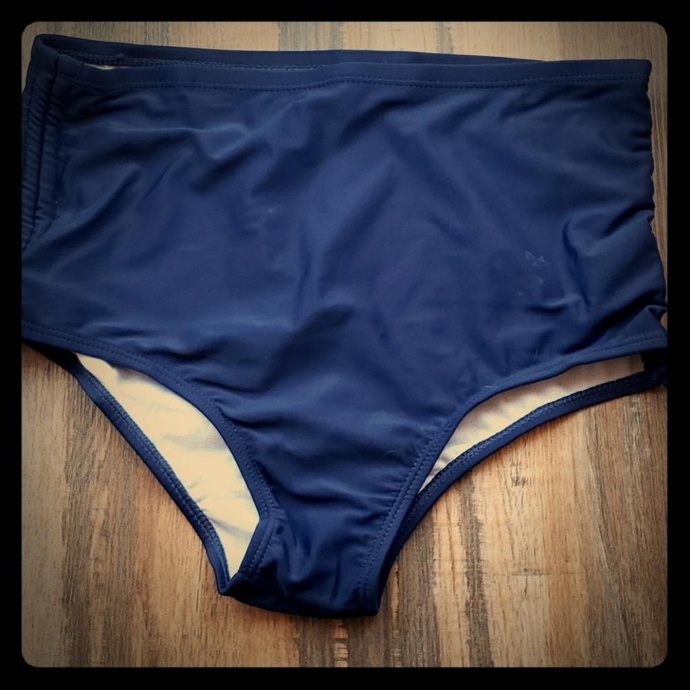 NWOT Zity Navy Swim Bottom w/Side Sinch Size Small #